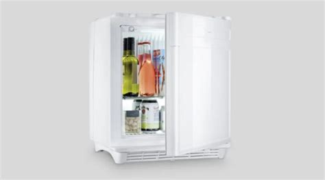 Best Compact Refrigerators For Small Spaces In 2023