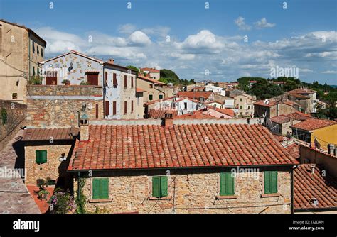 Historical City Town Europe Sightseeing Tuscany Emblem Italy House