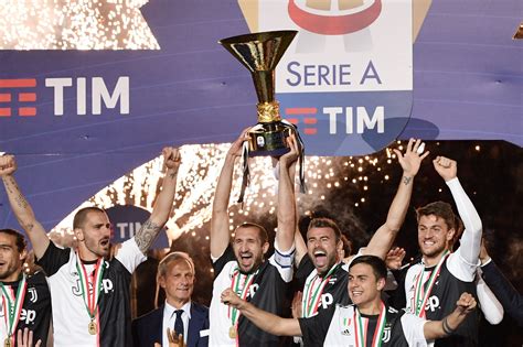 Chi Vince Lo Scudetto In Caso Di Campionato Sospeso Cosa Dice Il