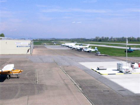 EDMS - Straubing - STRAUBING WALLMUHLE | Pilot Airport Information
