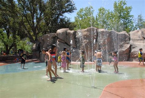 Hunt Family Desert Spring at El Paso Zoo - Destination El Paso | El ...