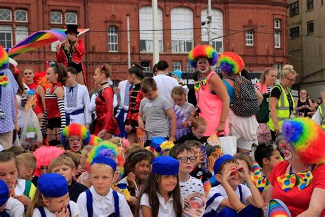 Blackpool Tower Circus Parade photo gallery - Live Blackpool