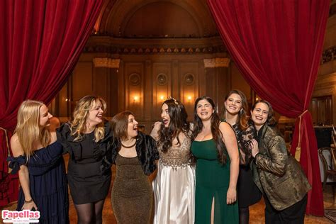 Emily H Barry Aka Emily Raciti Aka Emilyhelenbarry Nude Leaks Fapellas