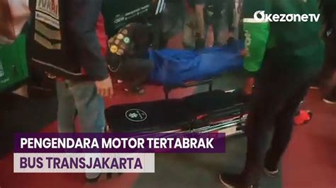 Pengendara Motor Tewas Tertabrak Bus TransJakarta Di Cawang YouTube