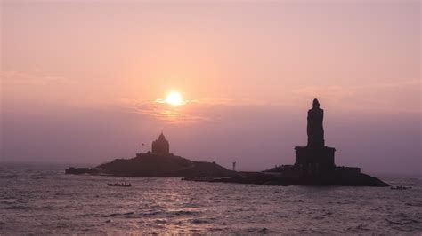 The Magical Sunrise in Kanyakumari - Life and Its Experiments