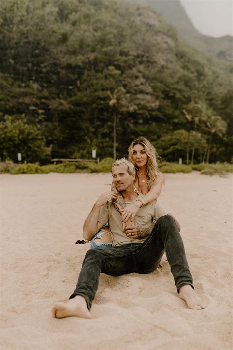 A Tunnels Beach Couples Session — Toni Marie Photography