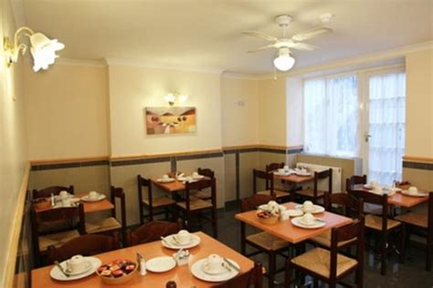 Elmwood Hotel In London England Book Budget Hotels With