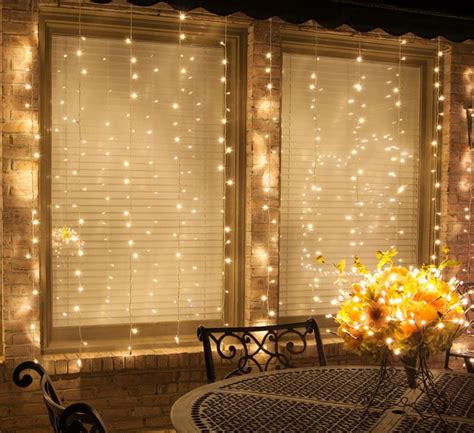 40 Easy Christmas Window Decoration Ideas For 2023