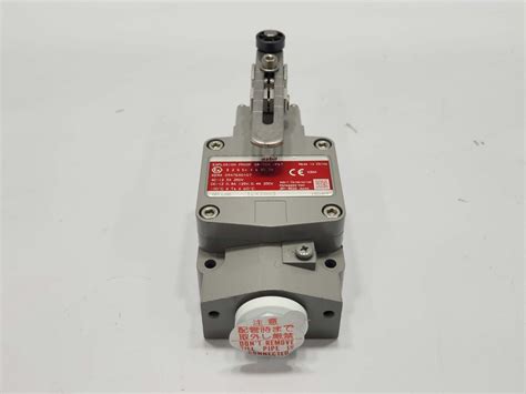 Azbil Lx Explosion Proof Limit Switch Ip Pf Ebay