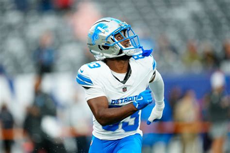 Detroit Lions Preseason Stock Report Risers Fallers At Every Position