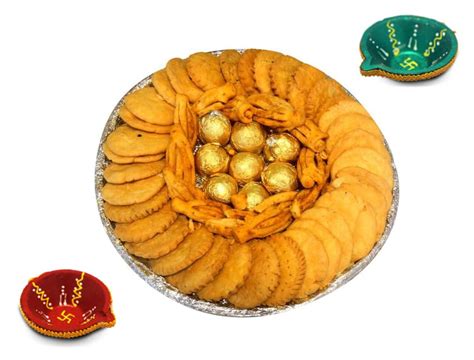 Order Snacks And Spice Combo Online Buy And Send Snacks And Spice Combo