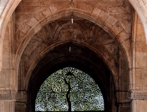 Sidi Saiyyed Mosque in Ahmedabad, India - Sidi Saiyyid ki Jaali