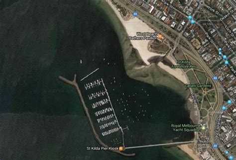 St Kilda Pier Beach (West St Kilda Beach) - Beaches - Water