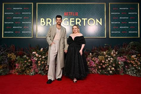 Bridgerton Star Nicola Coughlan So Comfortable Lounging Naked With Co Star Daily Star