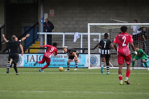 Dorchester Town Fc And Hayes Yeading United Fc Dorcheste Flickr