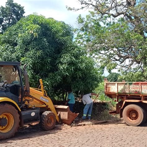 Mutirão de Limpeza Prefeitura Municipal de Conquista MG