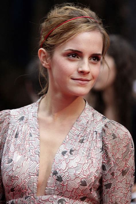 A Deep Dive Into Emma Watsons Hair History Emma Watson Beautiful