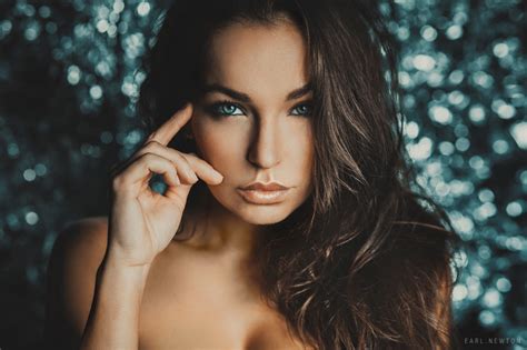 Bokeh Earl Newton Women Tanned Face Portrait Blue Eyes Touching Face Brunette HD