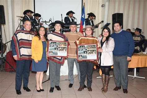 Olmué Confederación Nacional de Rodeo Campesino premió a su cuadro de