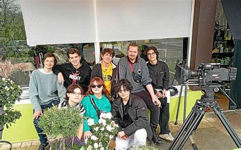 À Lanmeur la boutique Un vent de fleurs a accueilli le tournage dun