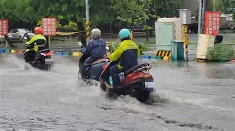 快訊／午後雨彈開炸！8縣市大雨特報 慎防雷擊、強陣風｜東森新聞：新聞在哪 東森就在哪裡