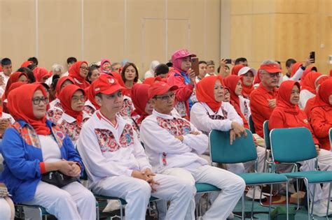 Lepas Kontingen Kormi Tangsel Ke Ajang Fornas Vii Benyamin Ukir