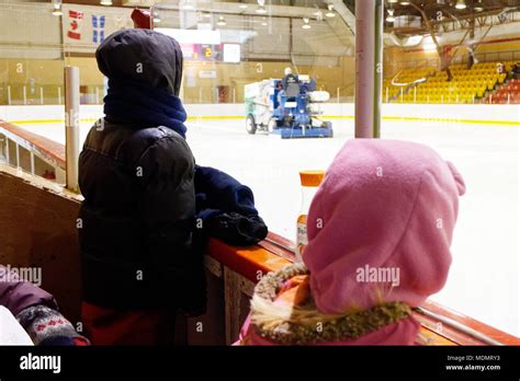 Hockey infantil fotografías e imágenes de alta resolución Alamy