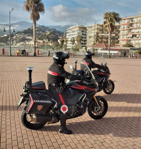 Furto E Rapina Due Arresti Dei Carabinieri Di Ventimiglia Prima La