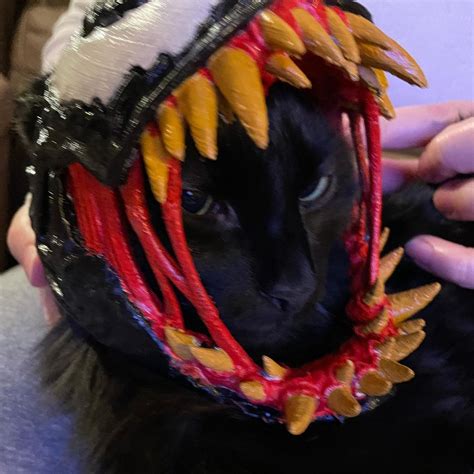 3d Printed Venom Cat Helmet・cults