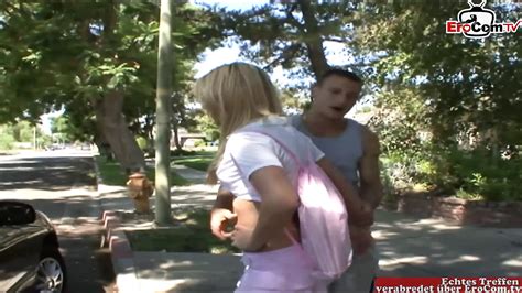 Une Adolescente Blonde Aux Petits Seins S Duite Dehors Pour Un Beau Casting Porno Xhamster