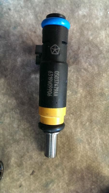 Sell Genuine Mopar OEM Fuel Injectors Chry Dodge Jeep 5 7 6 1L HEMI