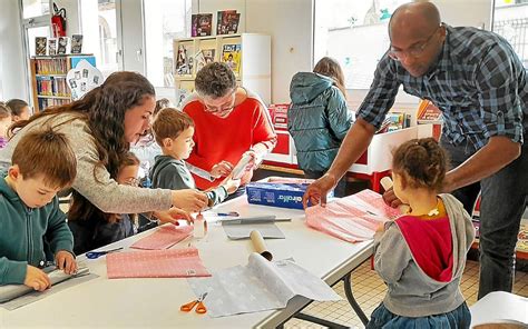 Un Atelier Cr Ation Et D Coration De Fus E A Ravi Les Enfants La