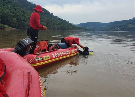 Balsa Bombeiros não encontram corpo de homem desaparecido e suspendem