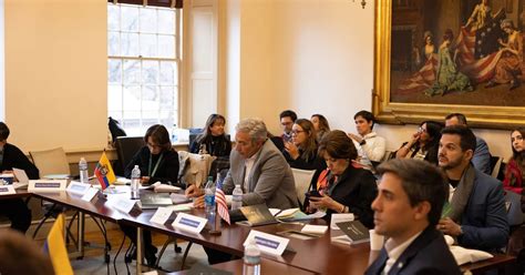 La primera red de ministros de Educación de América Latina se reúne en Washington Infobae