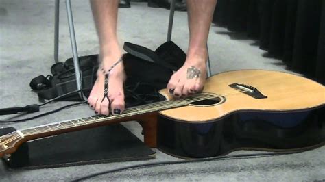 Jouer De La Guitare Avec Les Pieds Mark Goffeney YouTube