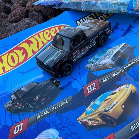 Hot Wheels Le Second Set De Miniatures Mystery Models