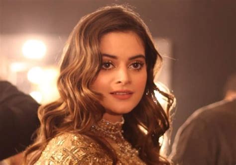 Minal Khan Biography Height And Life Story Super Stars Bio