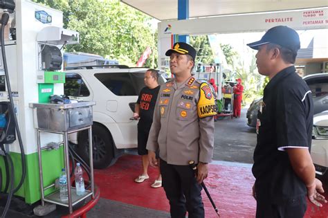 Cegah Kecurangan Kapolresta Sidoarjo Cek SPBU Cegah Penyalahgunaan