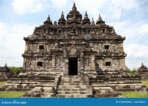 Stupas En El Templo Borobudur Central Java Indonesia Foto De Archivo