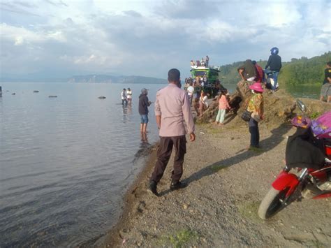 Tenggelam Di Pantai Pakkodian Danau Toba Widodo Tambunan Belum