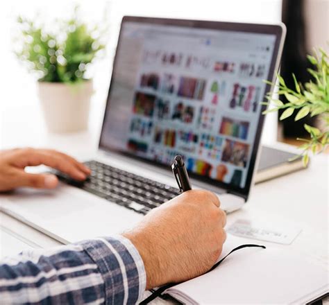 3 Key Factors To Consider When Building An Online Company Store