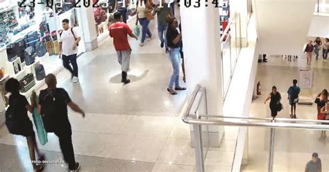 Homem Finge Ser Policial E Extorque Jovem De Anos Em Shopping De Niter I