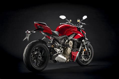 Motorrad Vergleich Ktm 1290 Super Duke R 2019 Vs Ducati Streetfighter V4 2020