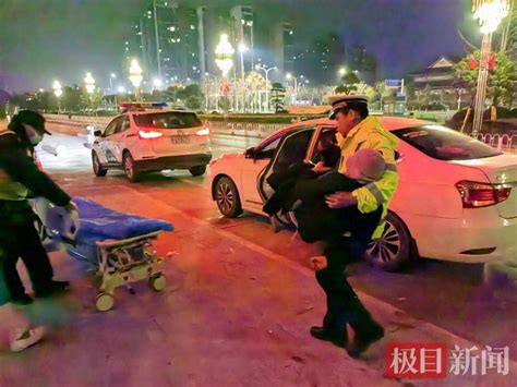 开辟“绿色通道”！ 武汉江夏交警10分钟紧急护送老人就医吴向群患者交通大队