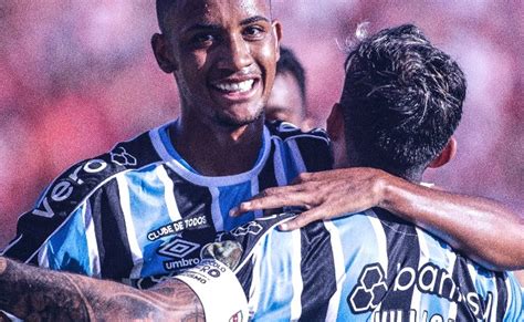 André marca e Grêmio vence Brasil de Pelotas pelo Gaúchão