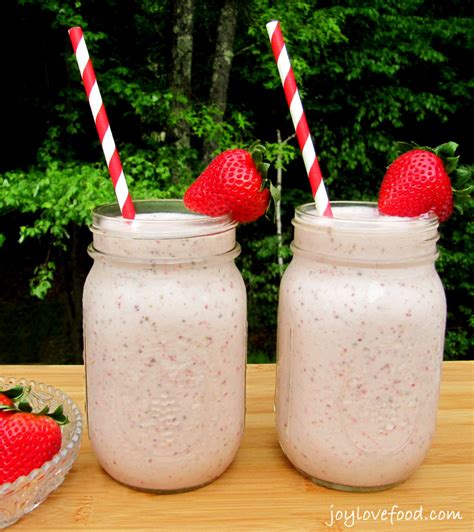 Strawberry Banana Chia Seed Smoothies Joy Love Food