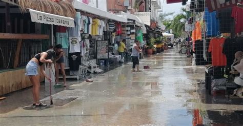 Fuertes Lluvias Inundan La Casa De La Cultura En Isla Mujeres Poresto