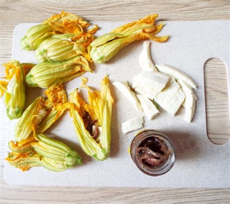 Torta Salata Con Fiori Di Zucca Farciti Trenette Pennette E Un Qb Di