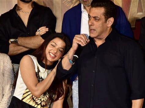 Kisi Ka Bhai Kisi Ki Jaan Salman Khan Bhumika Chawla Reunite 20 Years