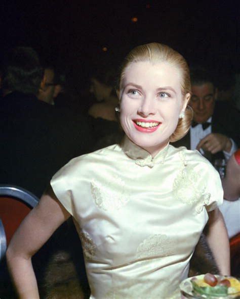 Dress Like An Icon Grace Kelly 1950s Fashion